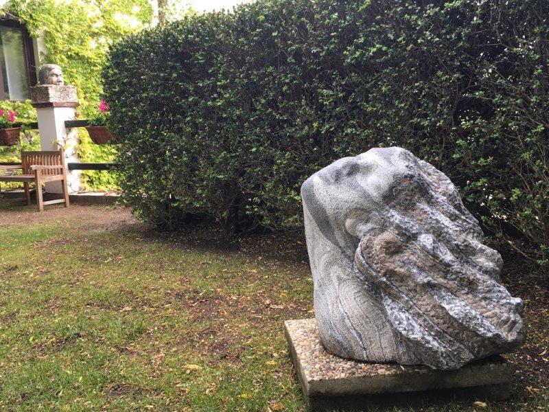 Skulpturengarten Ausstellung Destan Gashi